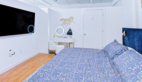 Signature Loft, 1 King Bed with Sofa bed, Non Smoking, City View