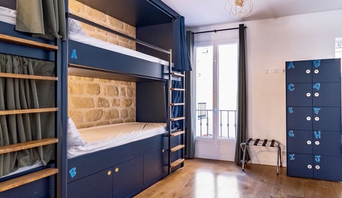 Shared Dormitory, Women only, Non Smoking (5 Twin Bunk Beds)