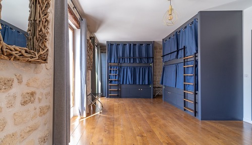 Shared Dormitory, Women only, Non Smoking (3 Twin Bunk Beds)