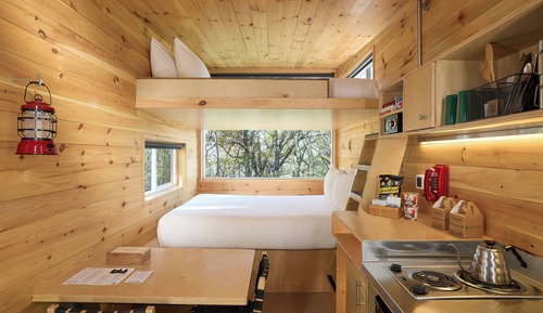 Standard Cabin, 2 Queen Beds