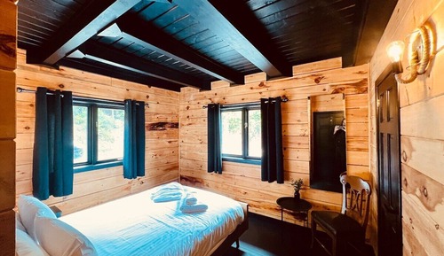 Deluxe Chalet, Private Bathroom, Lake View