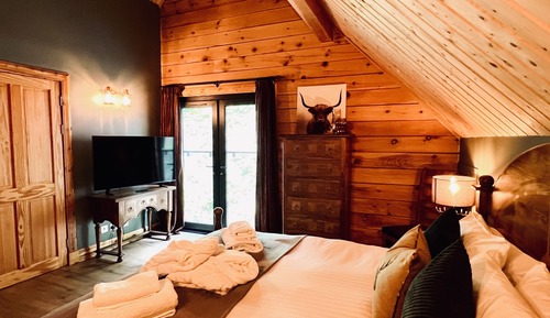 Luxury Chalet, Accessible, Private Bathroom