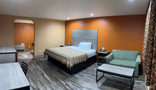 Standard Room, 1 King Bed, Smoking