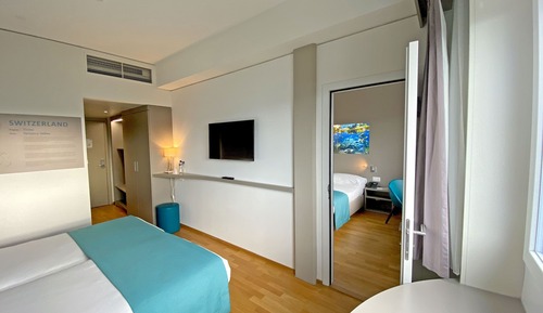Standard Room, Connecting Rooms