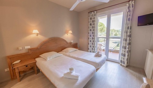 Classic Twin Room, 2 Twin Beds, Non Smoking, Private Bathroom