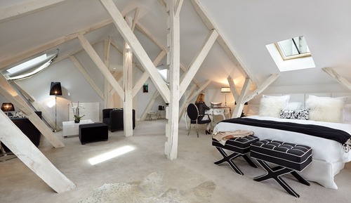 Signature Room