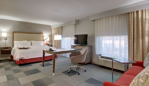 Studio, 1 King Bed, Non Smoking, Kitchenette