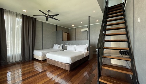 Triple Room All Meals and Boat Transfers Included