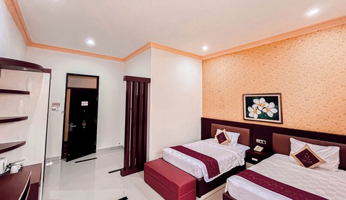 Deluxe Room Twin Bed