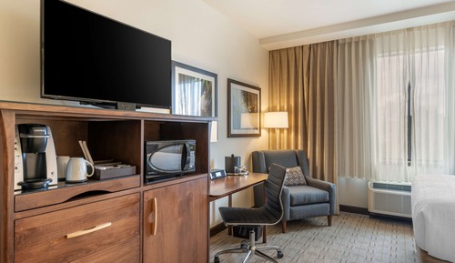 Suite, 2 Queen Beds, Refrigerator & Microwave, Garden View