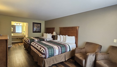 Two Queen Deluxe Pet Friendly