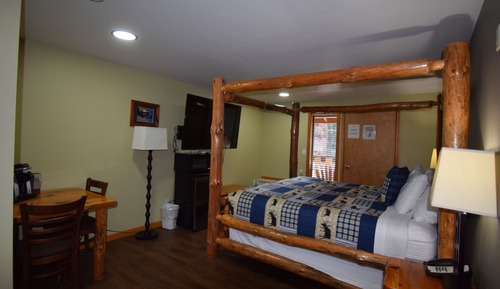 Premium King Suite No Pets