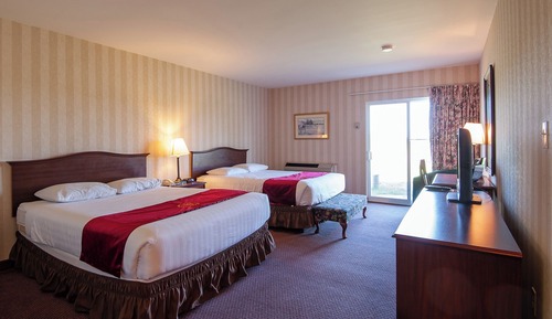 Classic Suite, 2 Queen Beds (Kitchette)