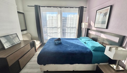 Deluxe Single Room, 1 Queen Bed, Air conditioning