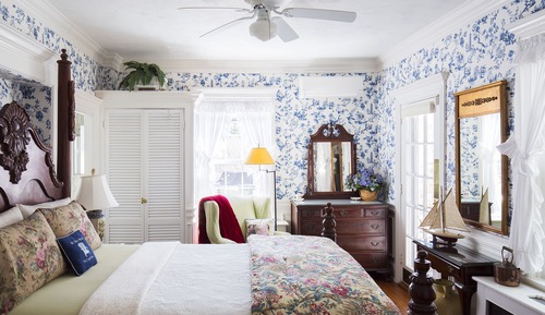 Deluxe Room, 1 Queen Bed