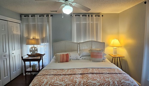 Room, 1 Bedroom, Shared Bathroom