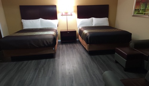 Deluxe Room, 2 Queen Beds, Non Smoking, Refrigerator & Microwave