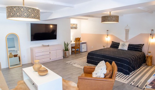 Deluxe Room, 1 King Bed with Sofa bed, City View