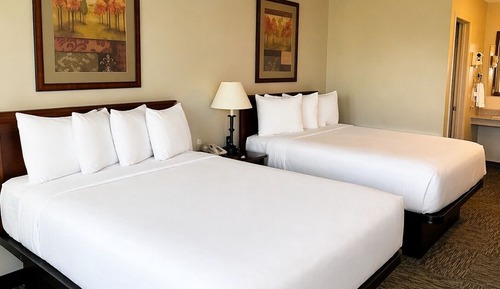Comfort Double Room, 2 Queen Beds, Golf View