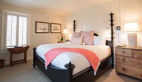Guest Bedroom - Queen Bed