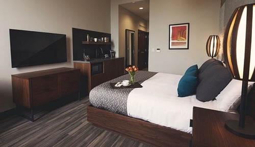 Room, 1 King Bed, Mobility Accessible