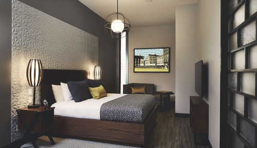 Suite, 1 King Bed (Explorer)