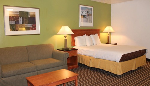 Suite, 1 Queen Bed, Non Smoking (Kichenette)