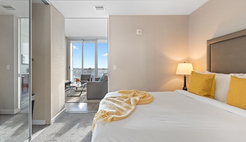 One Bedroom Queen Suite