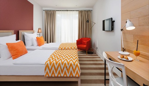 Double or Twin Room, Shared Bathroom