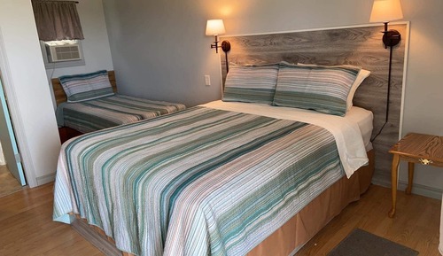 Standard Room, 1 Queen Bed