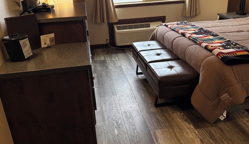 Classic Room, 1 King Bed, Sunset View , Non-Smoking