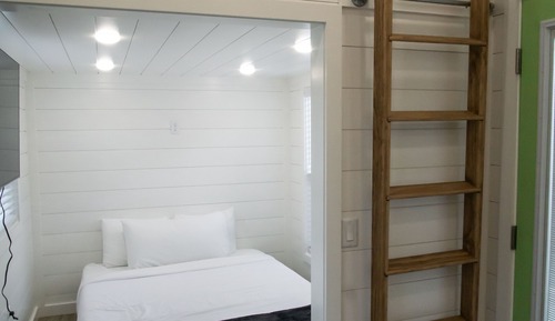 Deluxe Cabin