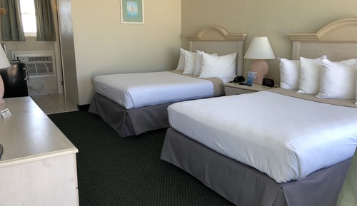 Standard Room, 2 Double Beds, Pool View