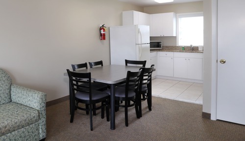 2 Bedroom Kitchen Suite  (Unit O)