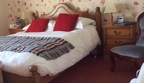 Suite, Ensuite, Garden View