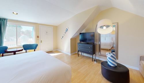 Anika Cottage Studios