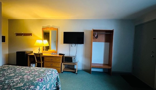Comfort Room, 1 Queen Bed