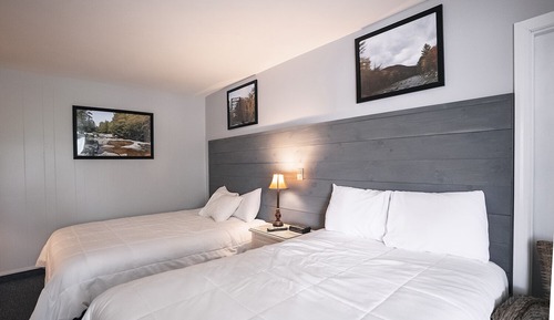 Queen and Double 204