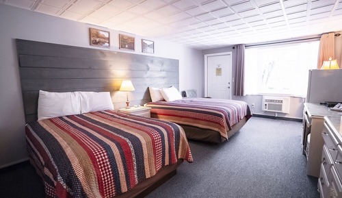 Queen and Double 103