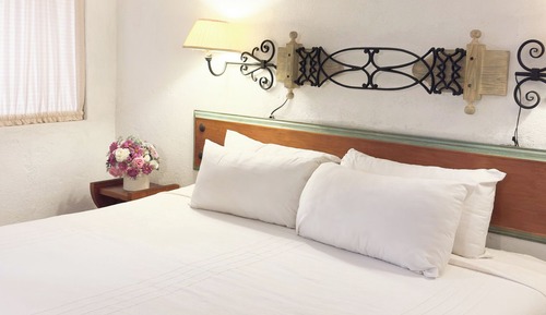 Superior Room, 1 King Bed