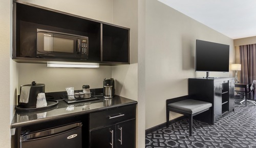 Standard Room, 2 Queen Beds, Non Smoking