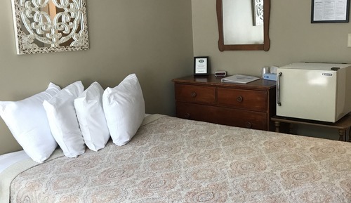 Standard Room, 1 Queen Bed, Ensuite (Room 1)