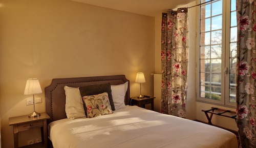 Standard Double Room, Private Bathroom, Garden View