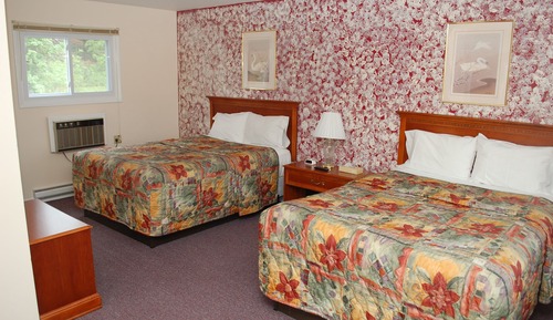Superior Room, 2 Queen Beds, Non Smoking, Mountain View