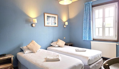 Classic Twin Room