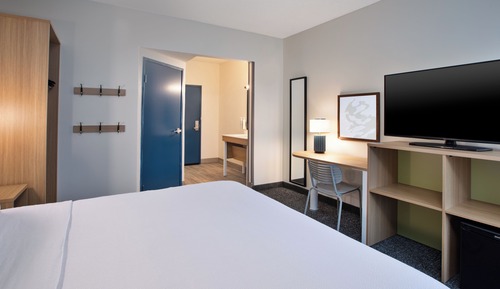 Room, 1 King Bed (Mobility)