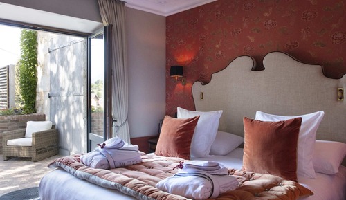 Junior Room, Terrace