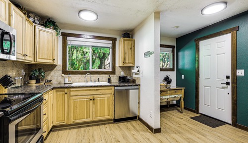 House (2 Bedrooms)