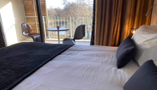 Standard Double Room, Lake View
