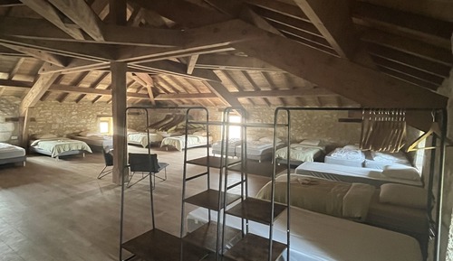 Economy Shared Dormitory, Shared Bathroom (1 personnes)